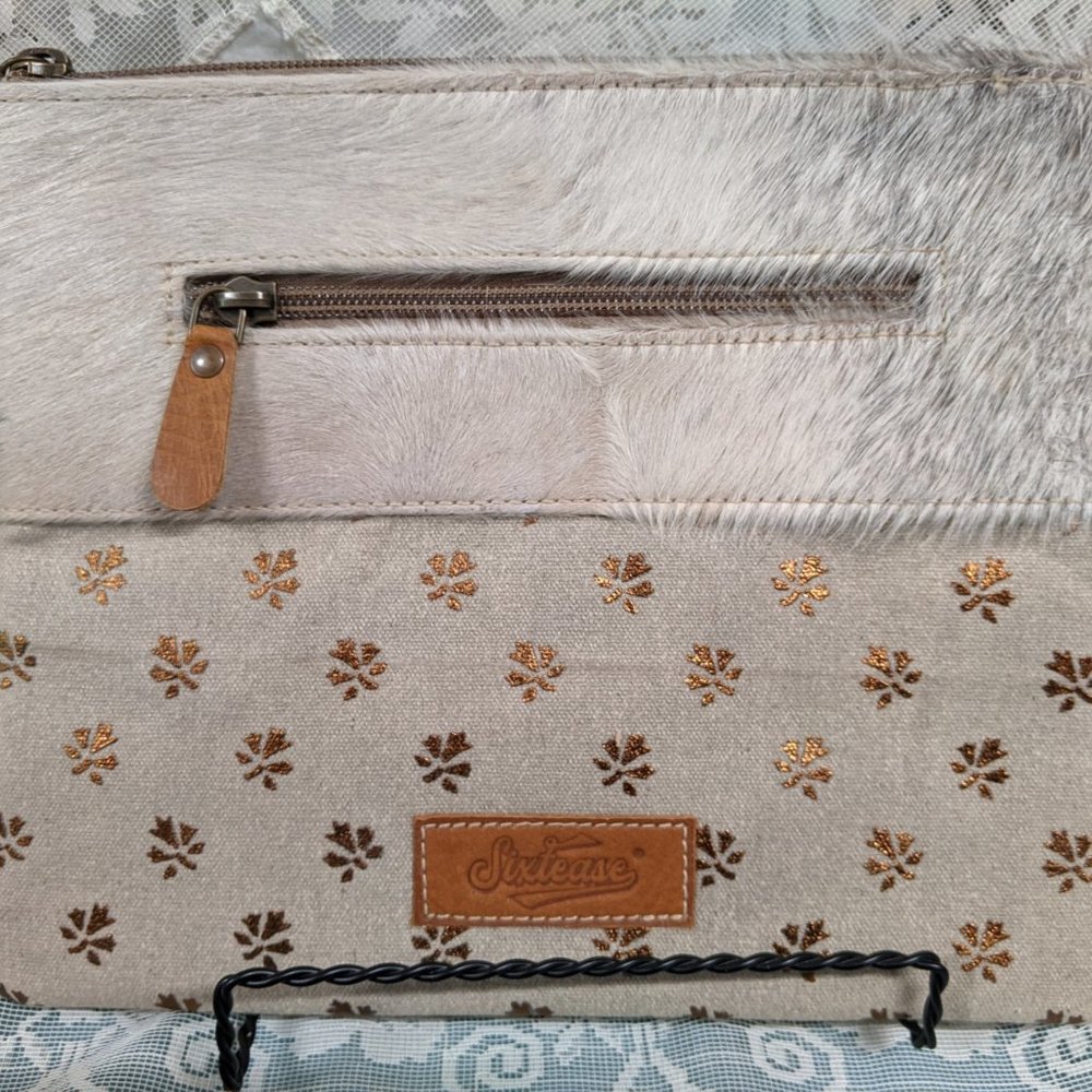 Sixtease Wristlet - Vicarious Pouch